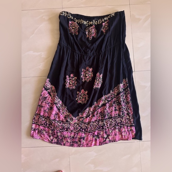 Elegant Black and Pink Embroidered a wikd thyme STRAPLESS dress SIZE 3X black - Picture 9 of 10